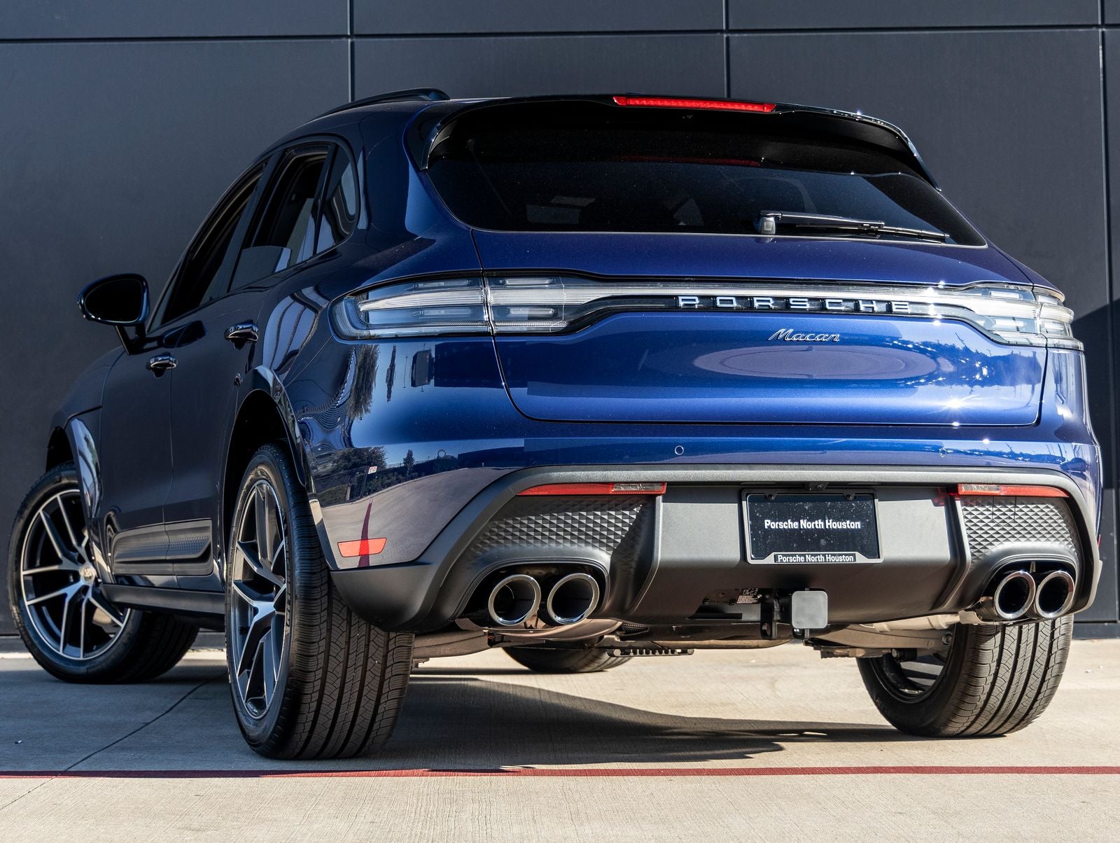 2026 Porsche Macan AWD