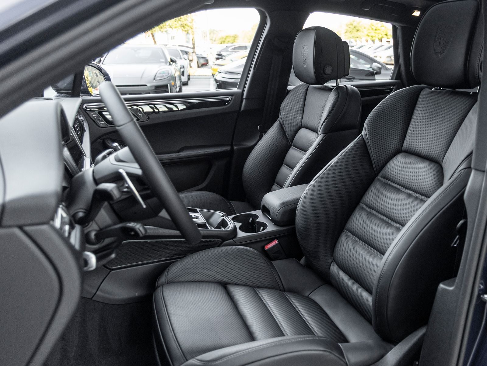 2026 Porsche Macan AWD