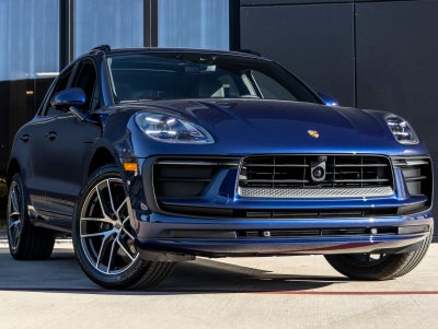 2026 Porsche Macan AWD