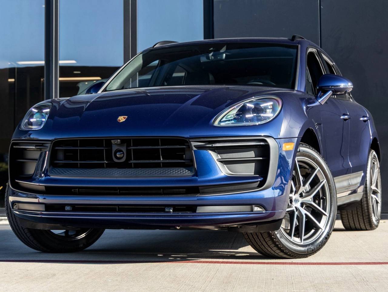 2026 Porsche Macan AWD