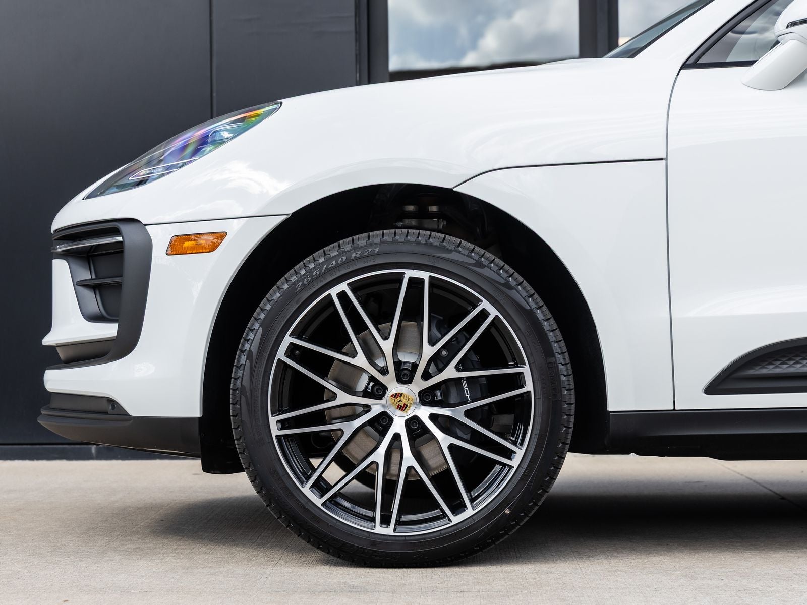 2026 Porsche Macan AWD