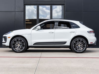 2026 Porsche Macan AWD