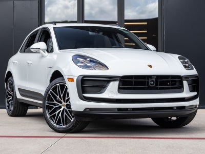 2026 Porsche Macan AWD