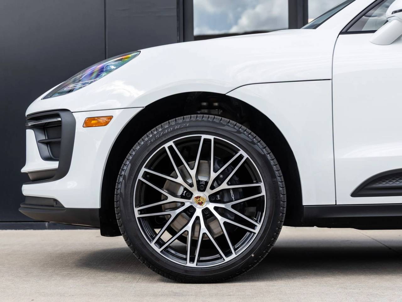 2026 Porsche Macan AWD