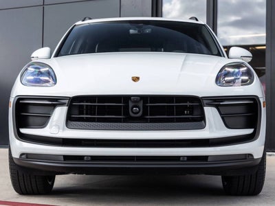 2026 Porsche Macan AWD