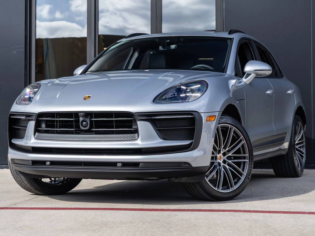 2026 Porsche Macan Macan