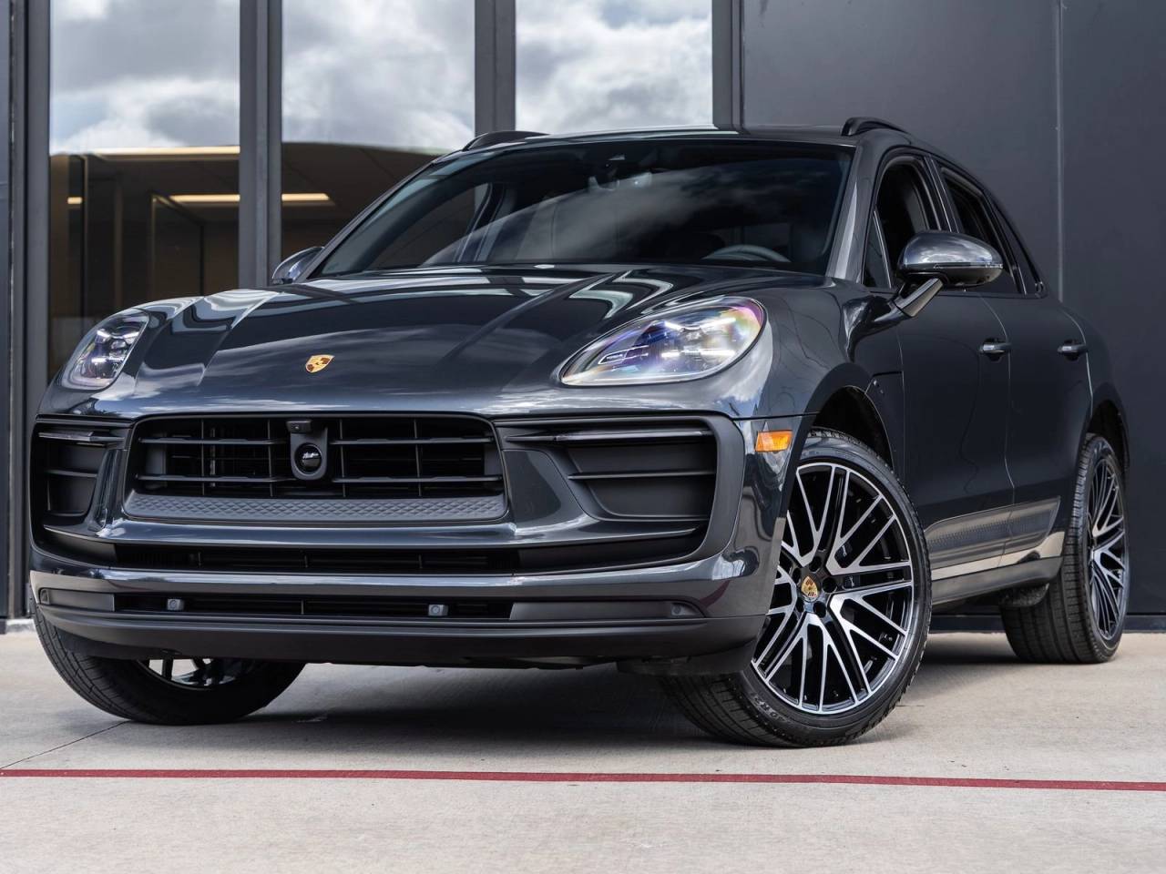 2026 Porsche Macan Macan