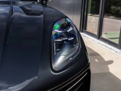 2026 Porsche Macan Macan