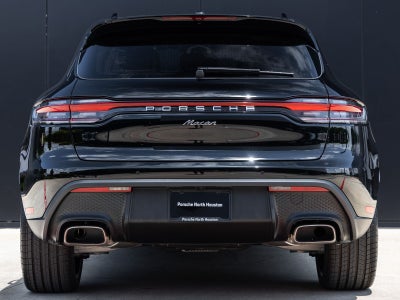 2026 Porsche Macan Base