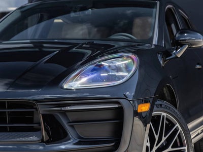 2026 Porsche Macan Base