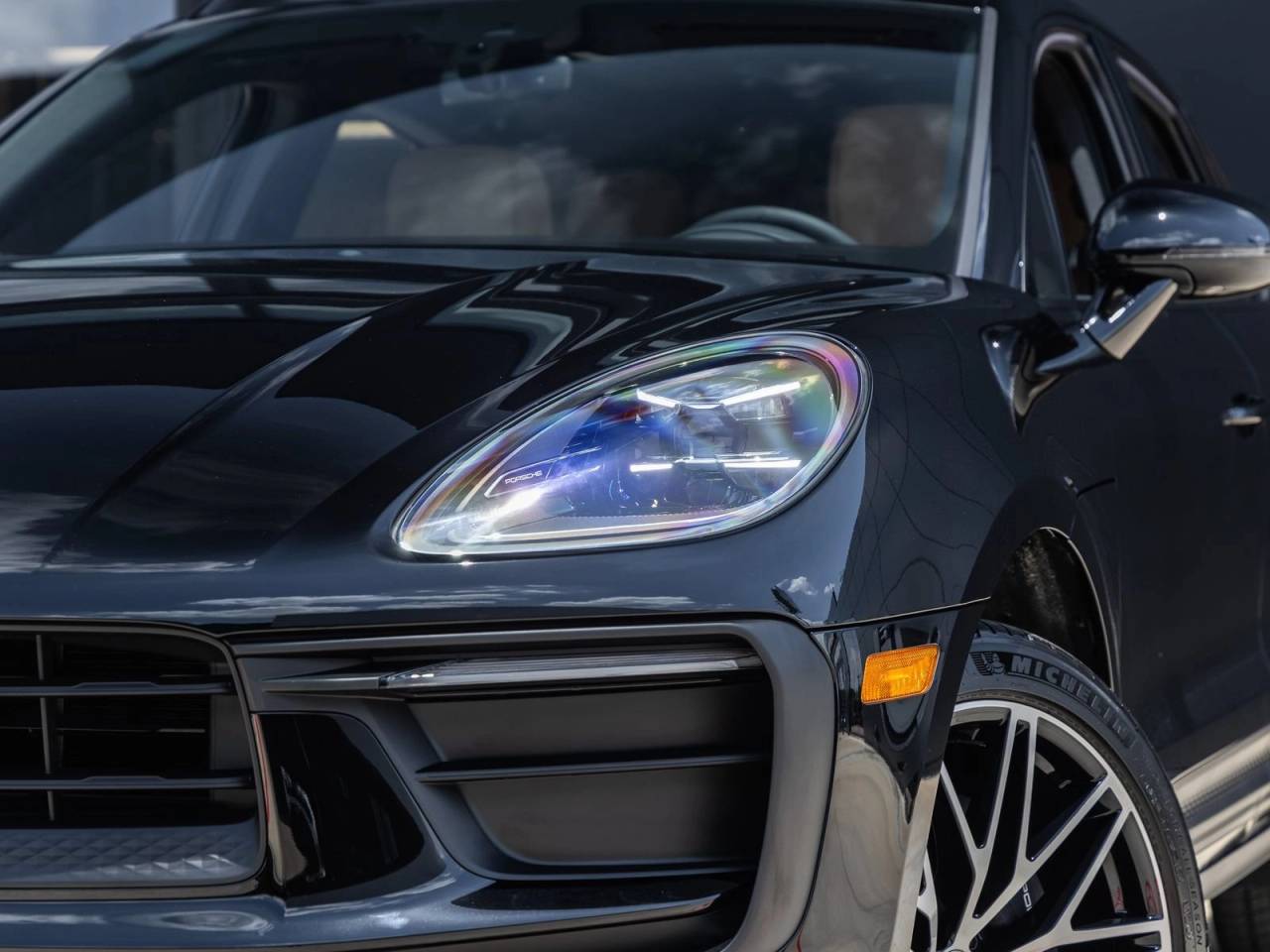 2026 Porsche Macan Base