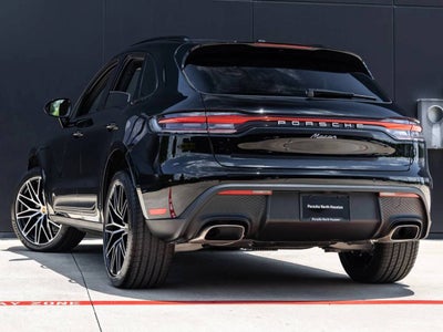 2026 Porsche Macan Base