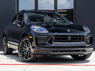 2026 Porsche Macan Base