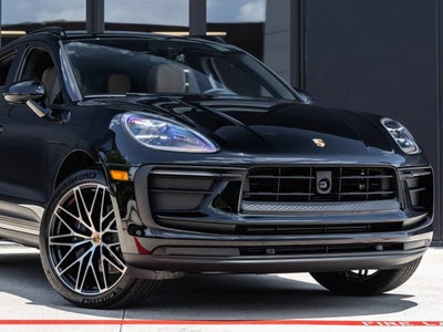 2026 Porsche Macan Base