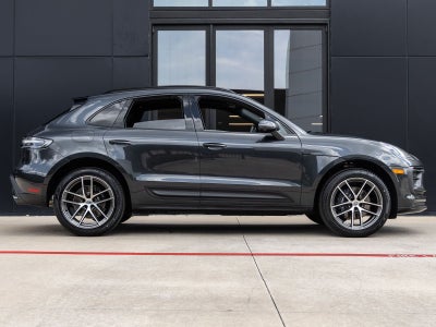 2026 Porsche Macan Macan