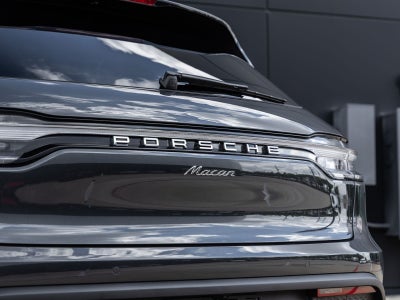 2026 Porsche Macan Macan