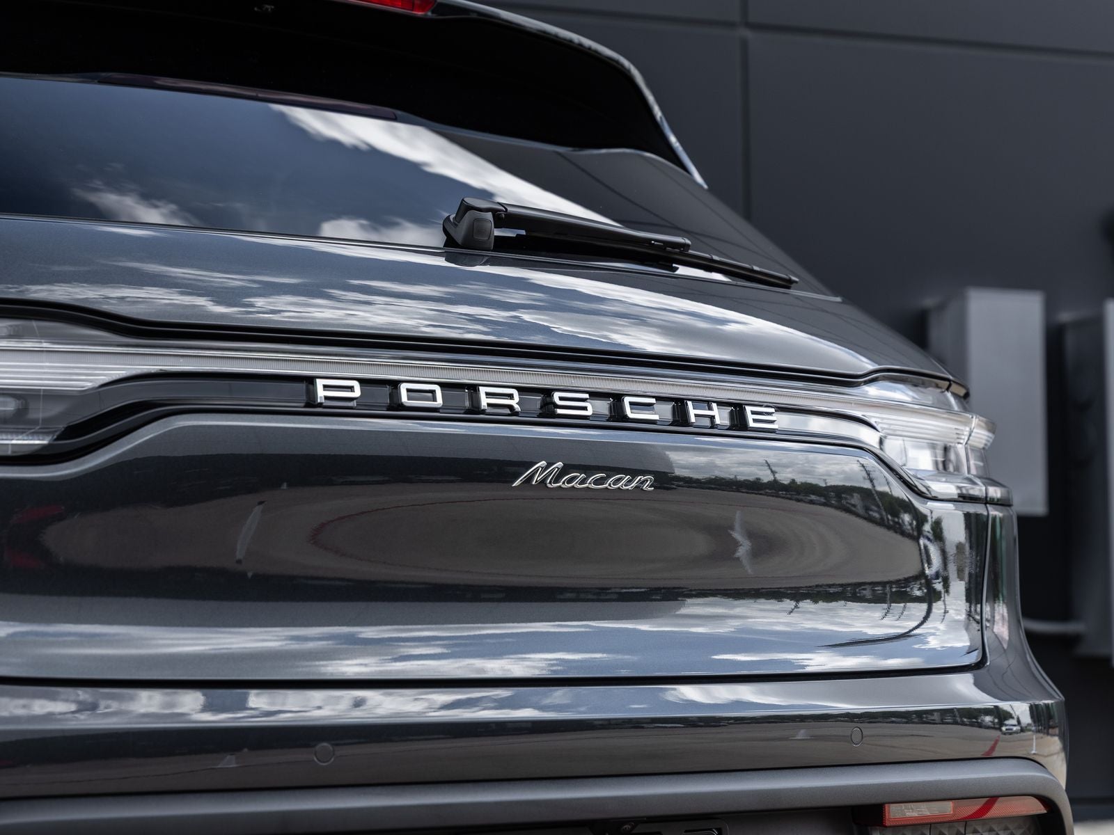 2026 Porsche Macan Macan