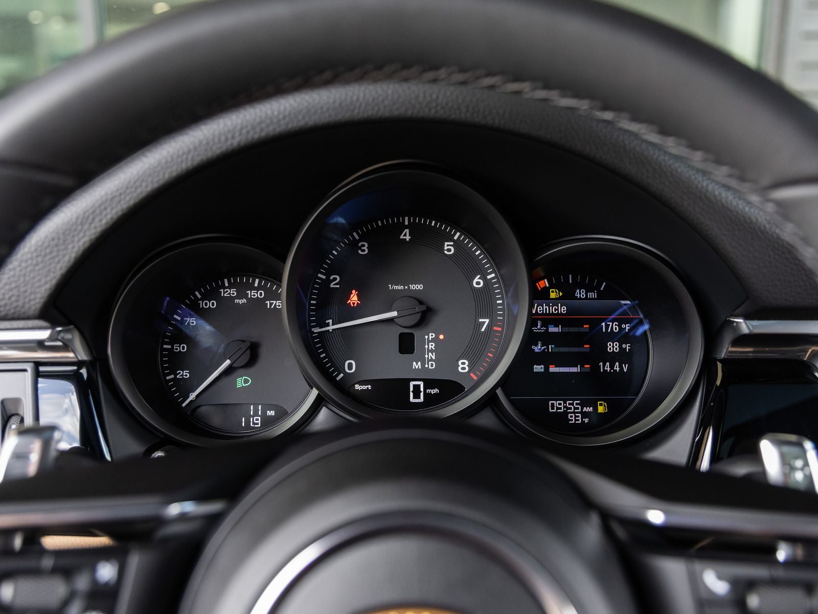 2026 Porsche Macan Macan