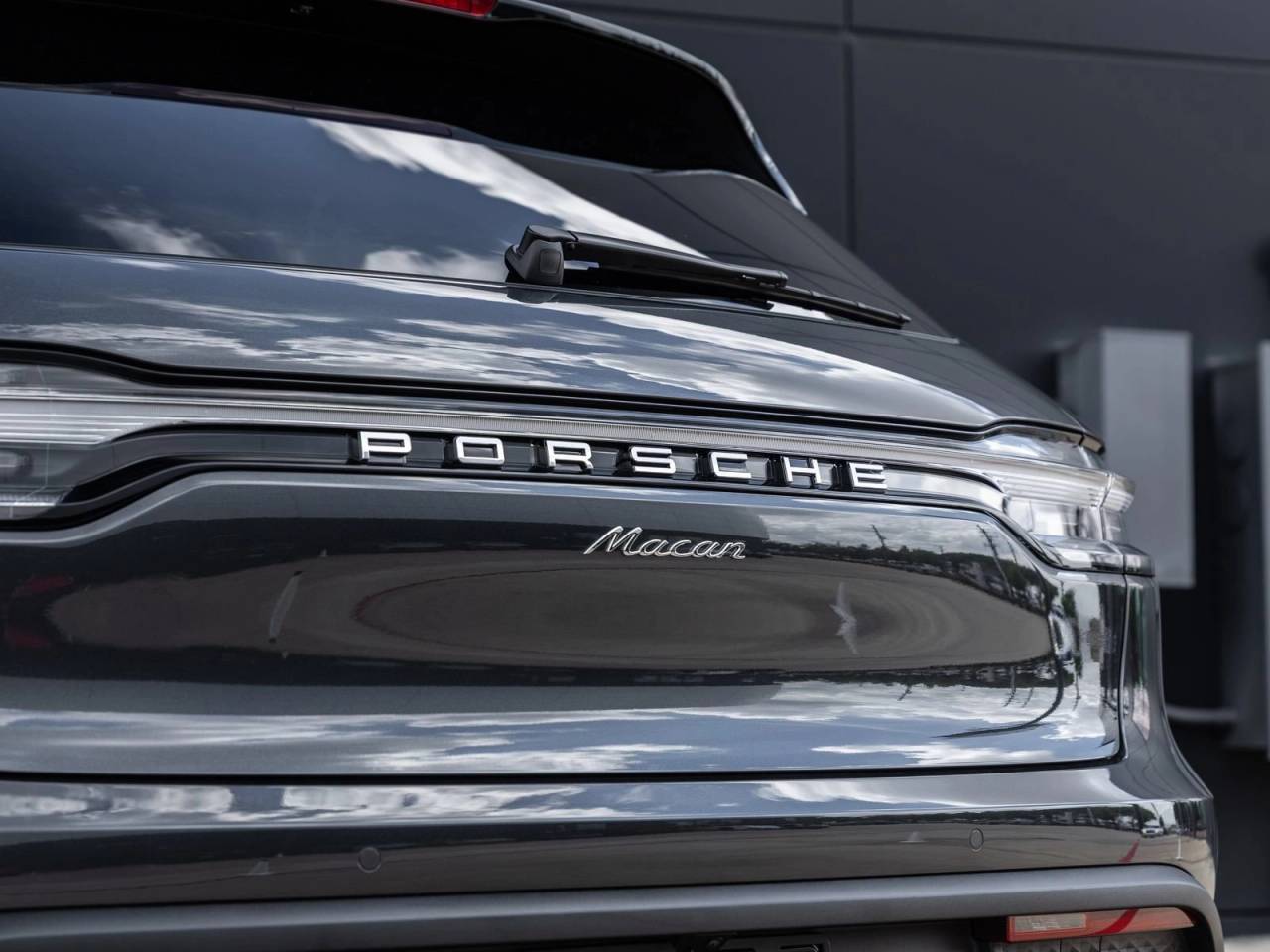 2026 Porsche Macan Macan