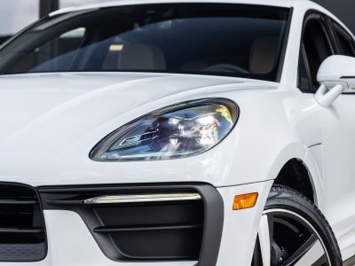 2026 Porsche Macan Macan