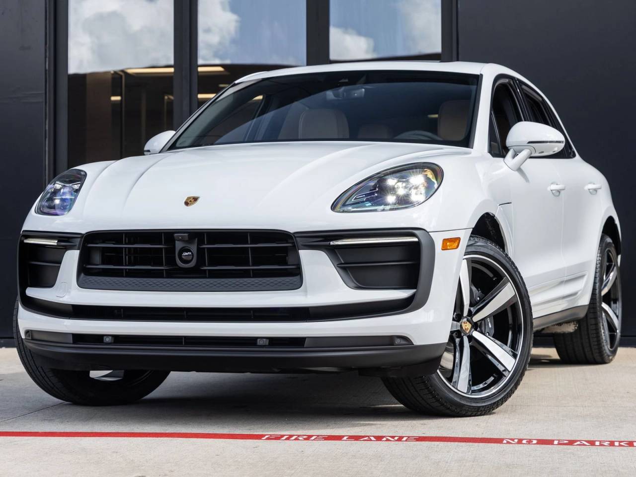 2026 Porsche Macan Macan