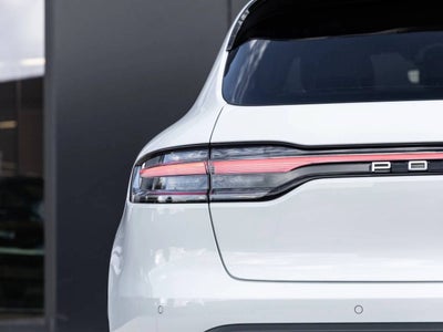 2026 Porsche Macan Macan