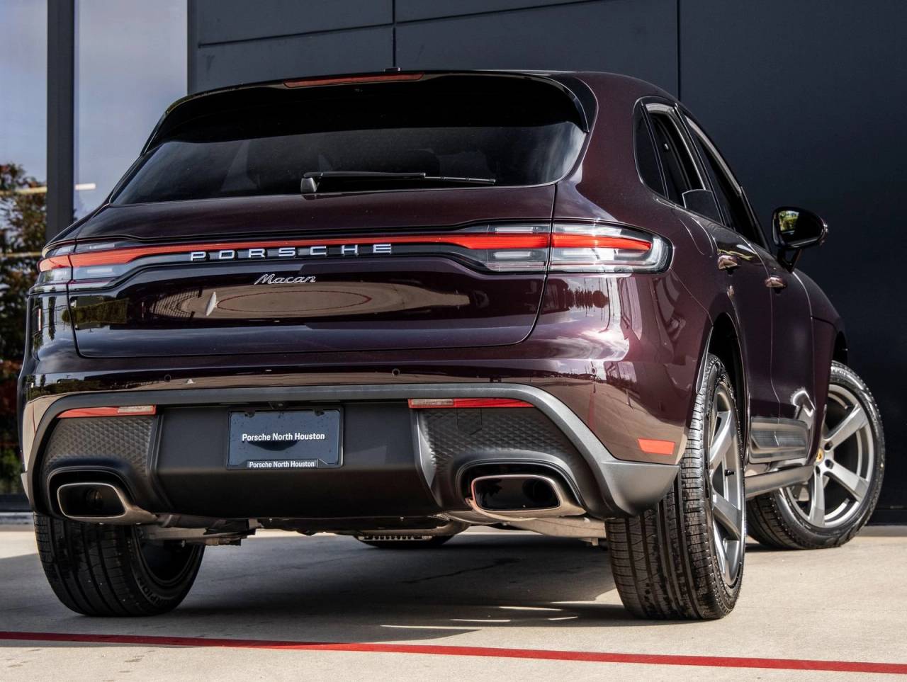 2026 Porsche Macan Macan