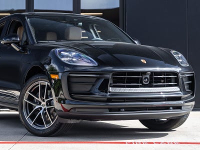 2026 Porsche Macan Macan