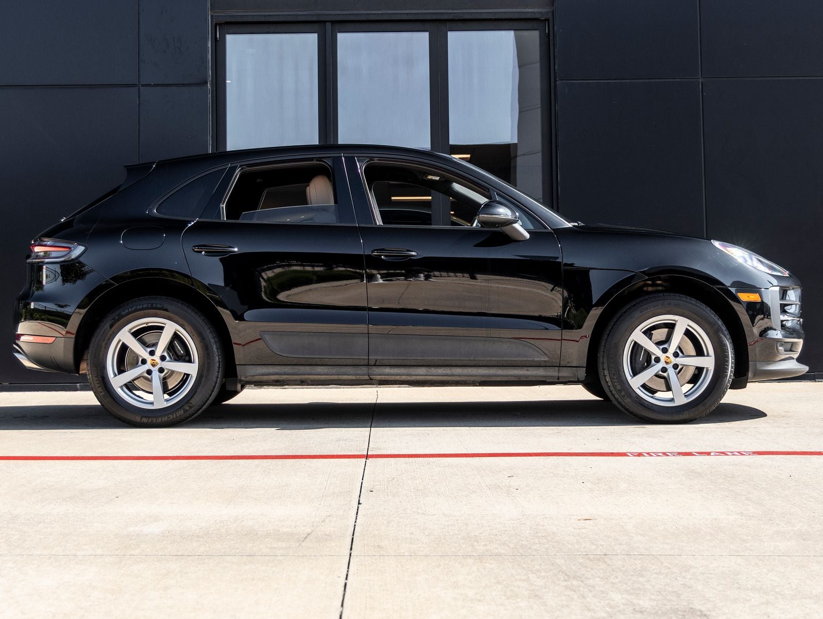 2020 Porsche Macan AWD