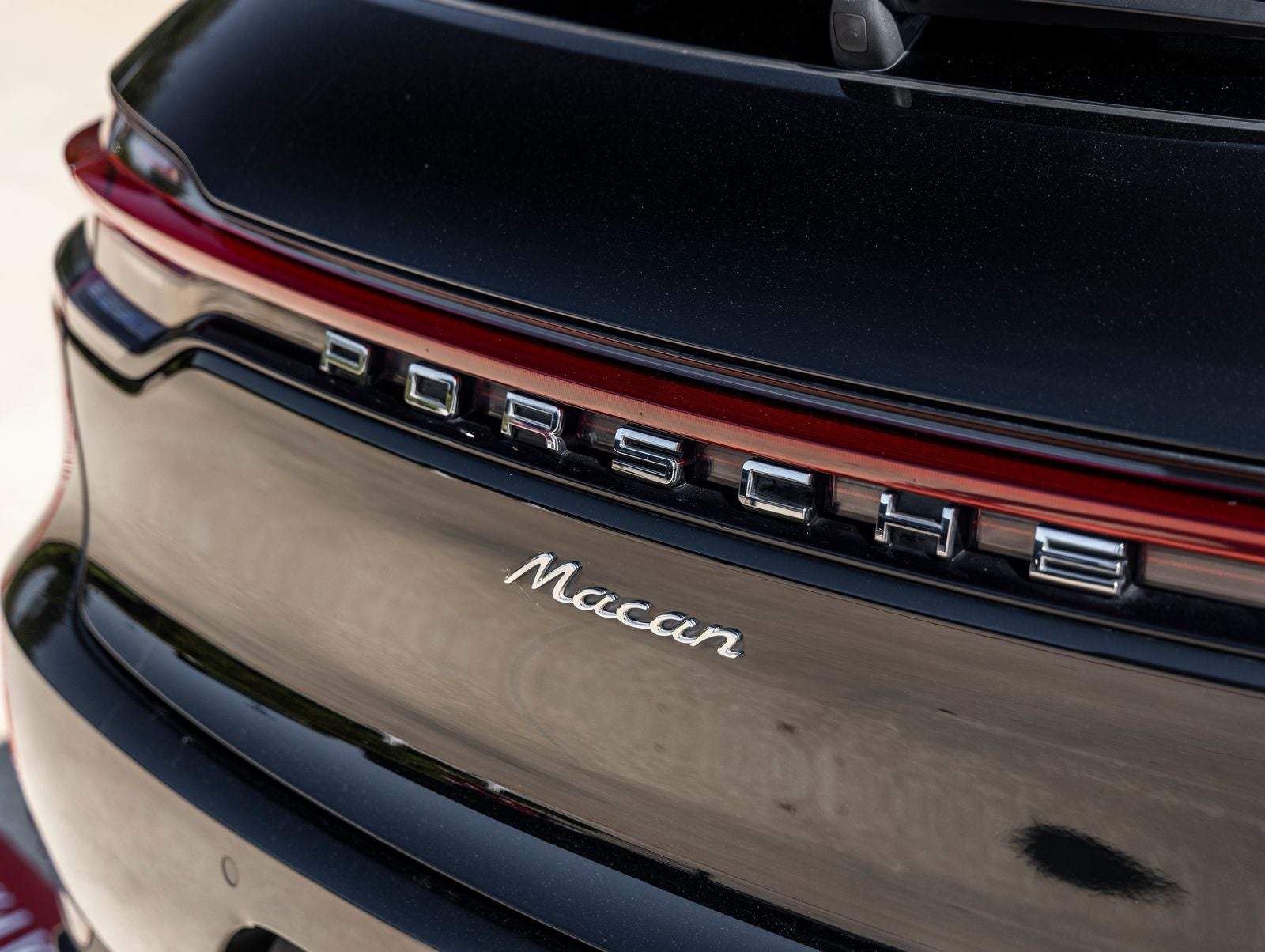 2020 Porsche Macan AWD