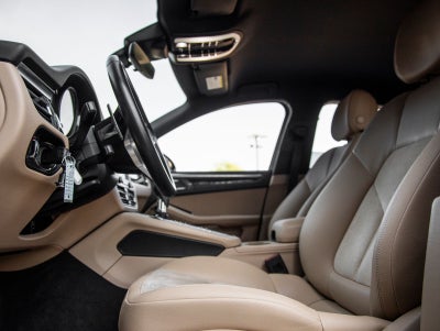 2020 Porsche Macan AWD