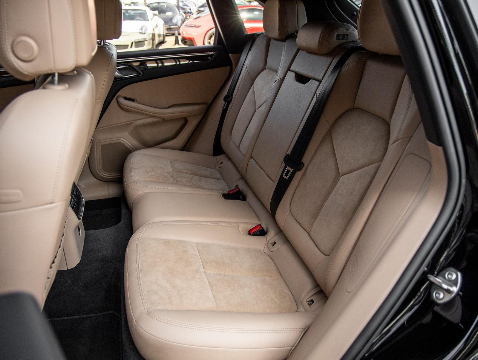 2020 Porsche Macan AWD