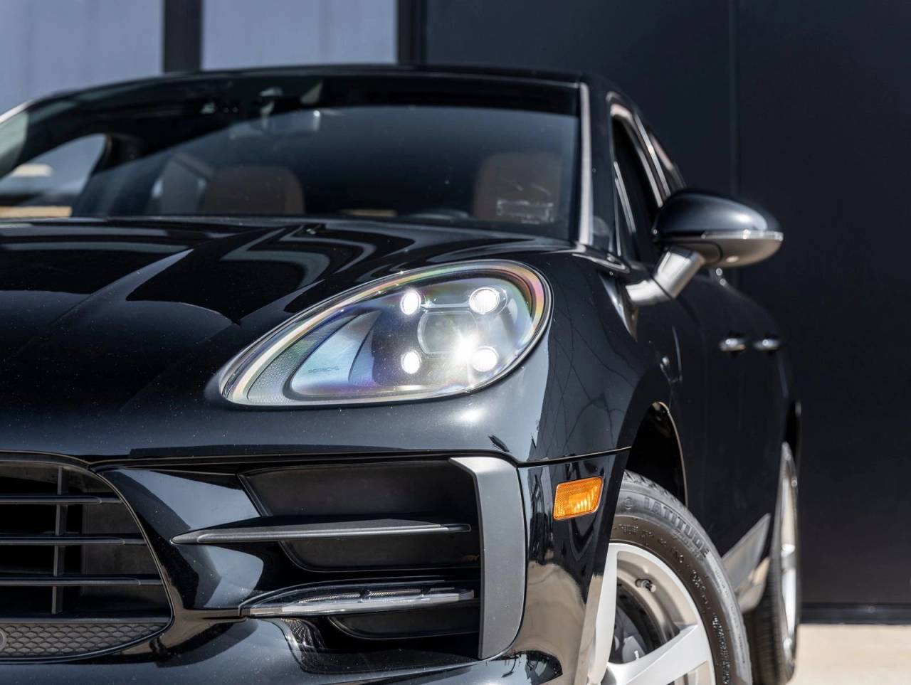2020 Porsche Macan Macan