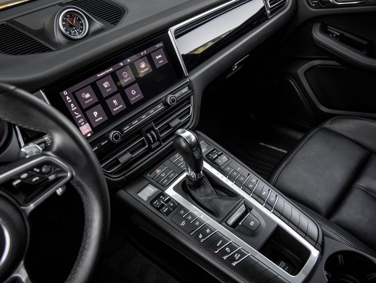 2021 Porsche Macan Macan