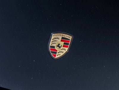 2021 Porsche Macan Macan