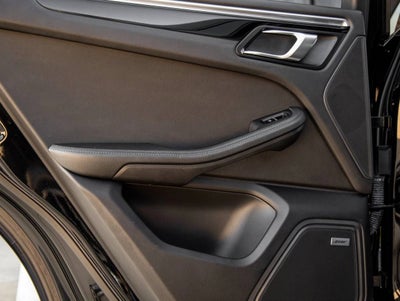2021 Porsche Macan Macan