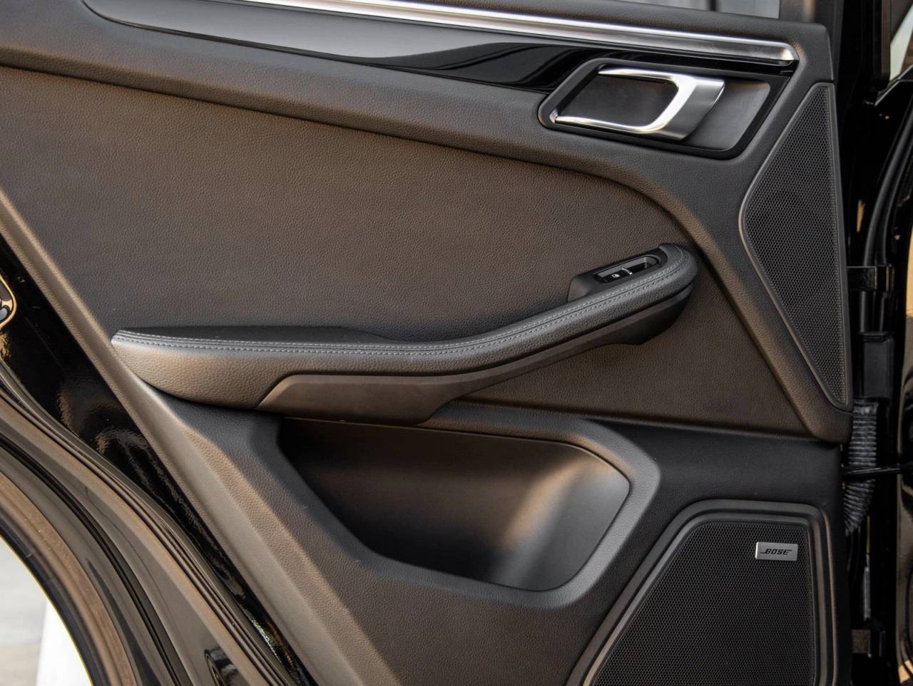 2021 Porsche Macan Macan