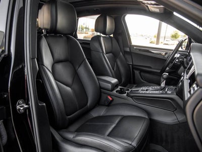 2021 Porsche Macan Macan