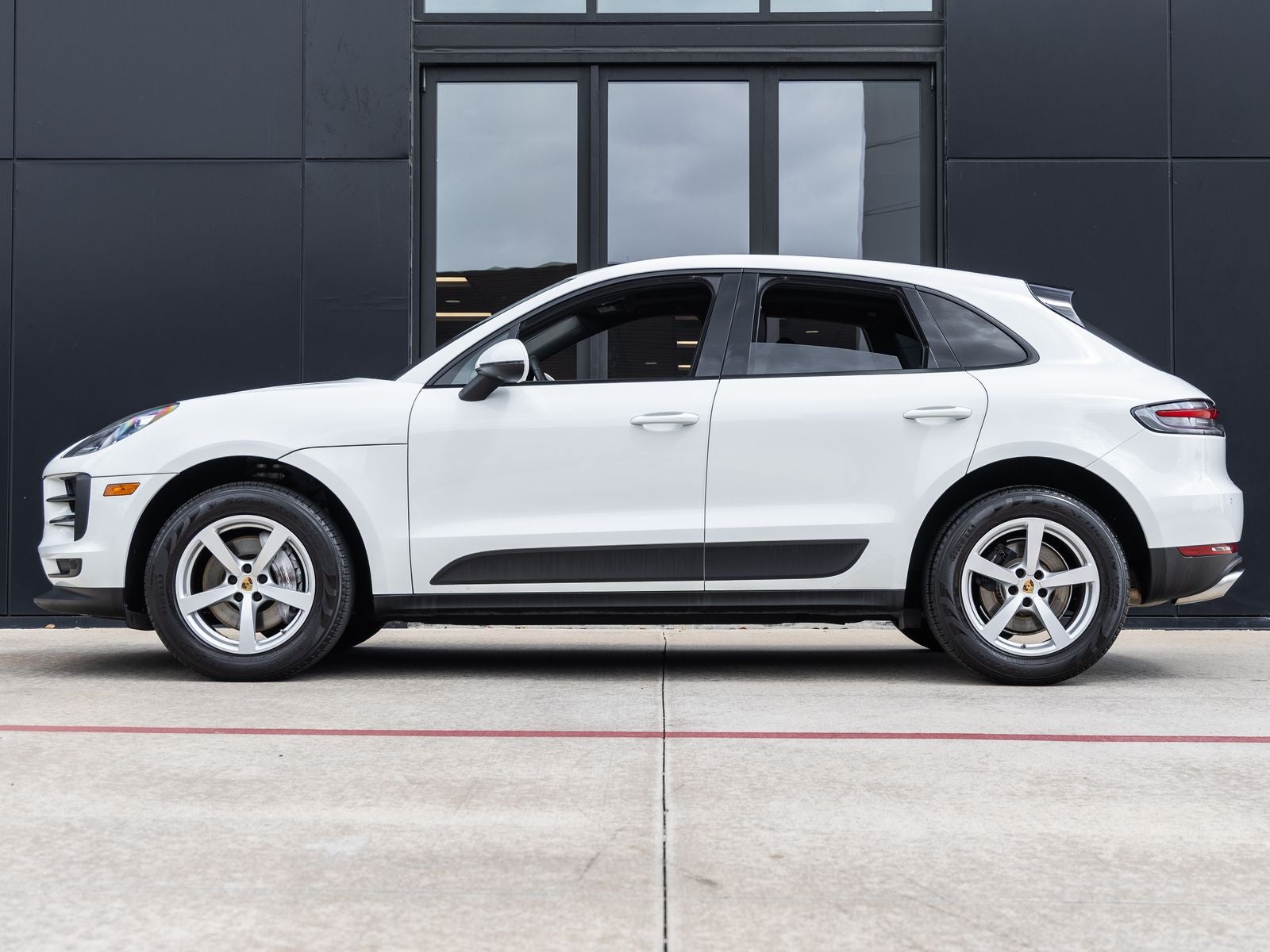 2021 Porsche Macan Macan