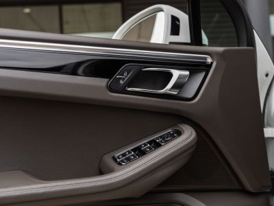 2021 Porsche Macan Macan