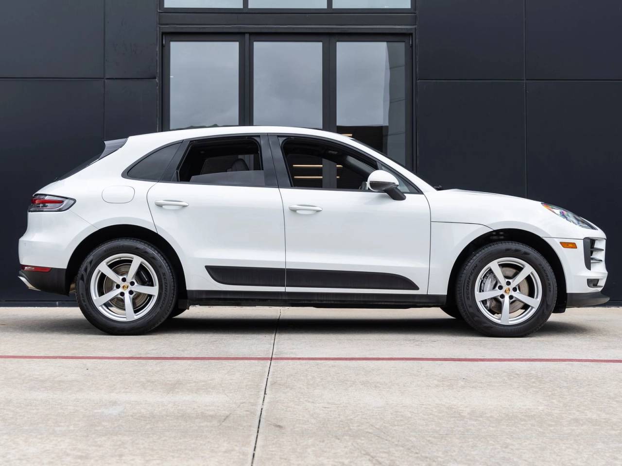 2021 Porsche Macan Macan