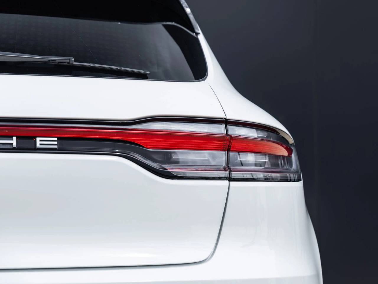 2021 Porsche Macan Macan