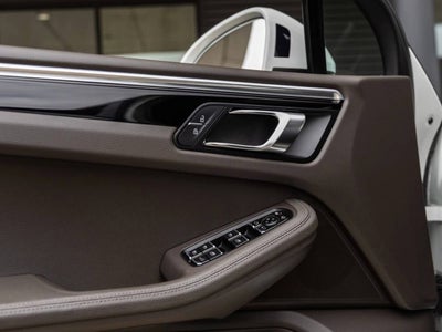 2021 Porsche Macan Macan