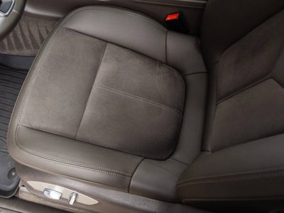 2021 Porsche Macan Macan