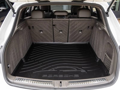 2021 Porsche Macan Macan