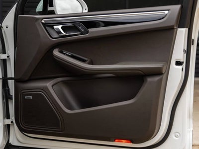 2021 Porsche Macan Macan