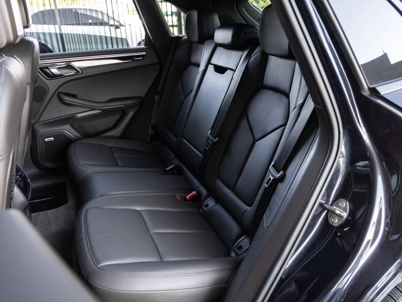 2021 Porsche Macan Macan