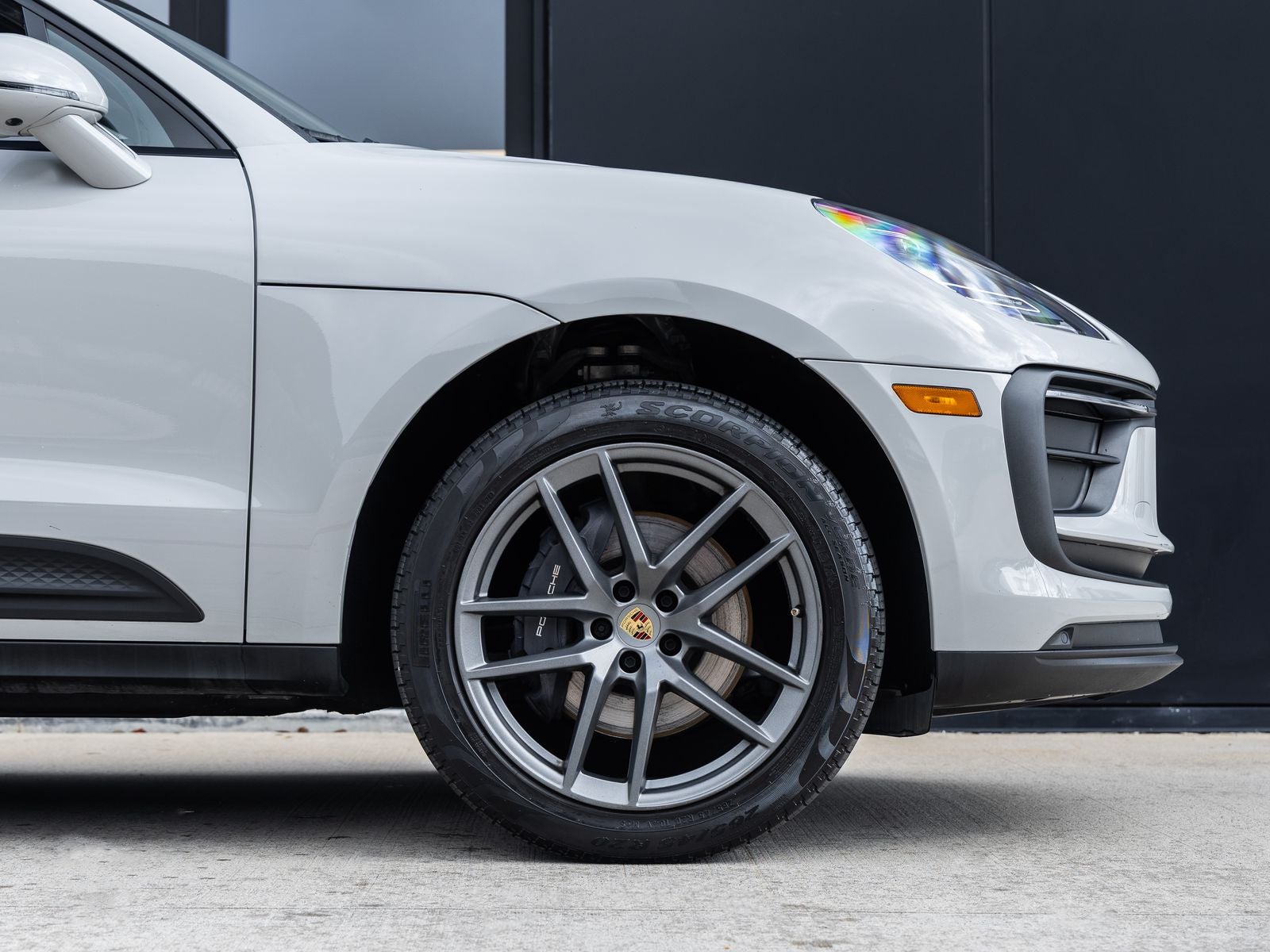 2023 Porsche Macan AWD