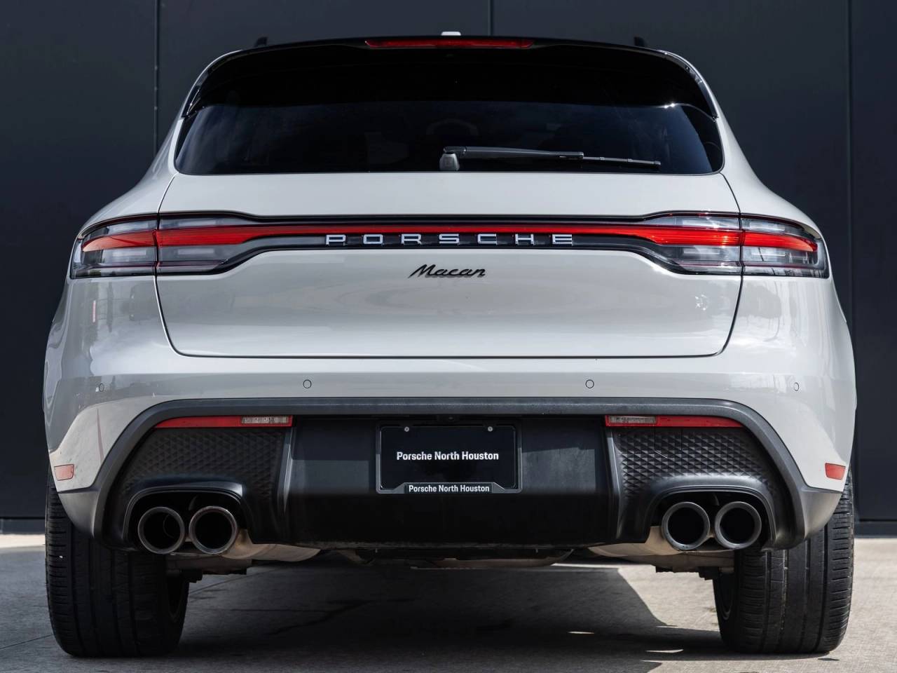 2023 Porsche Macan AWD