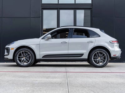 2023 Porsche Macan AWD
